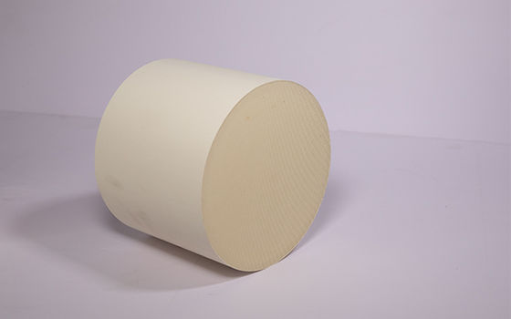 Уменьшение небольшого катализатора SCR диаметра поры высокообъемное подгонянное выборочное каталитическое